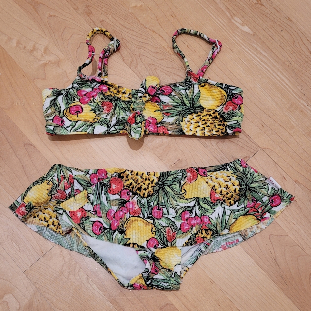 Seafolly Girls 2 piece swimsuit size 6